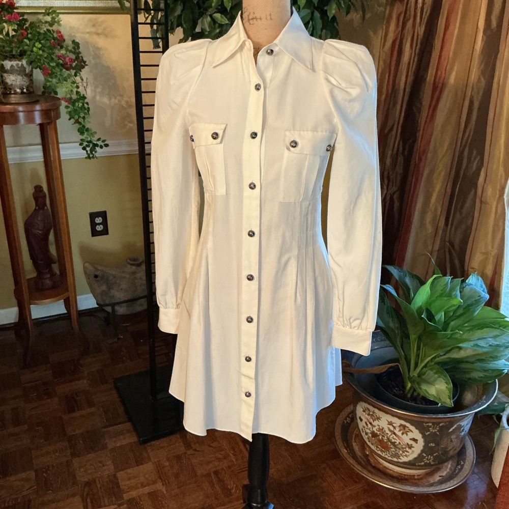 Elegant White Button-Down Tunic